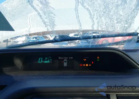 2013 Toyota Prius C Three from USA, damaged, VIN JTDKDTB32D1032857